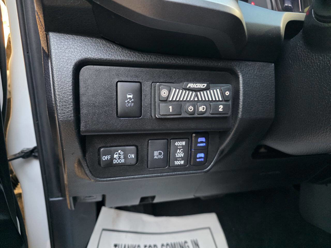 Used 2021 Toyota Tacoma TRD Sport w/ Technology Package image 11