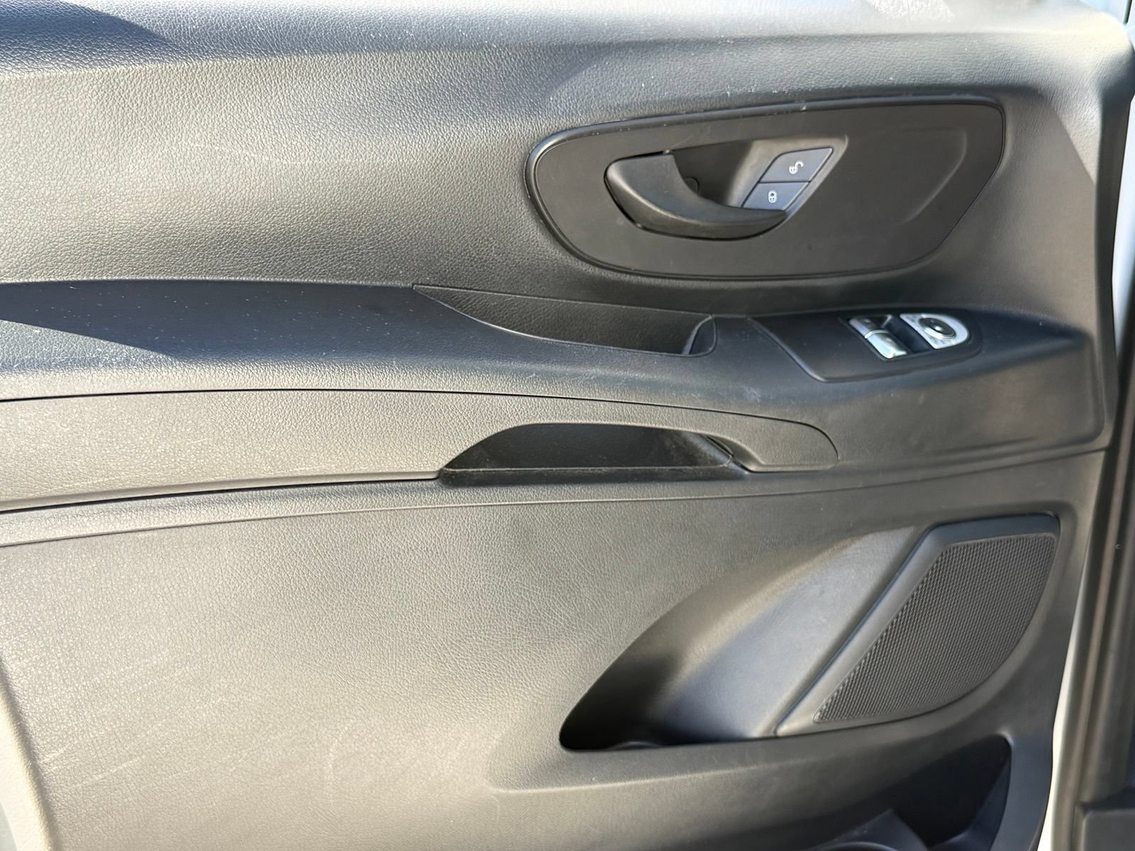 Used 2023 Mercedes-Benz Metris image 24