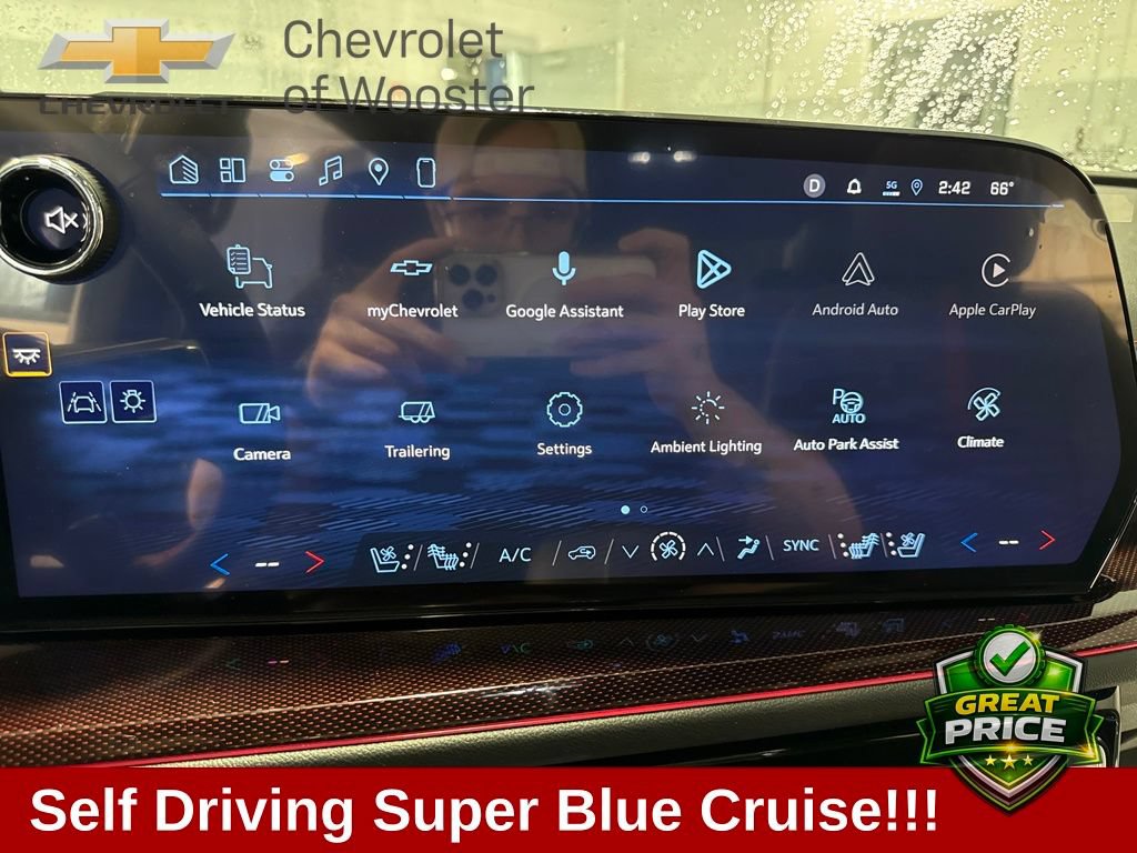 New 2026 Chevrolet Traverse RS w/ LPO, Floor Liner Package AWD/4WD image 15