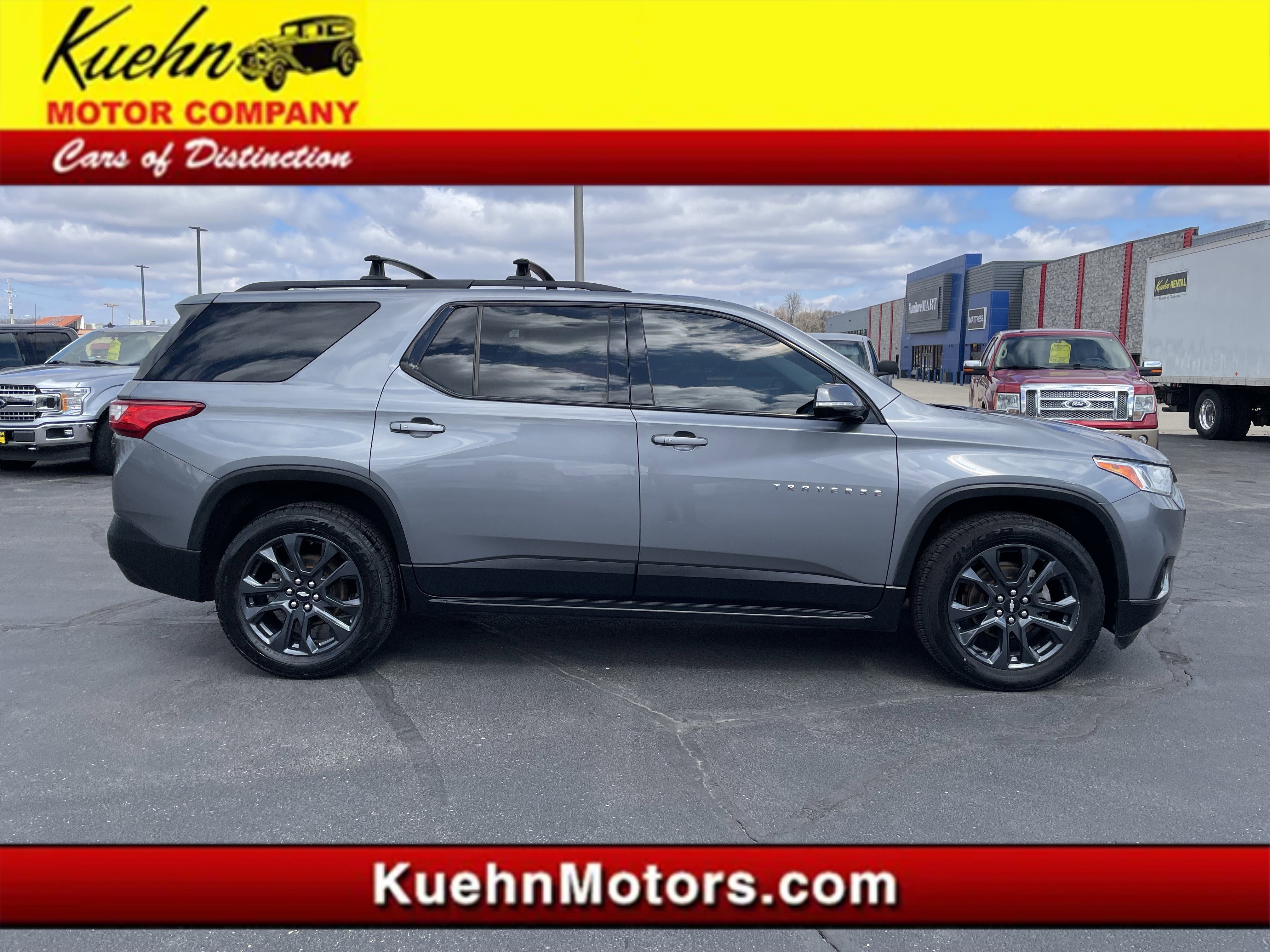 Used 2019 Chevrolet Traverse RS w/ LPO, 'HIT The Road' Package AWD/4WD image 1