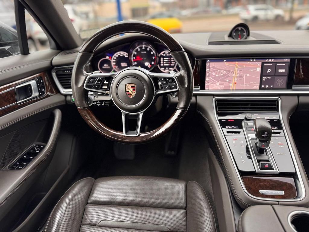 Used 2017 Porsche Panamera 4S image 20