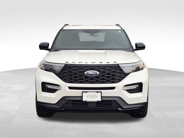 Used 2023 Ford Explorer ST-Line w/ Class IV Trailer Tow Package AWD/4WD image 8