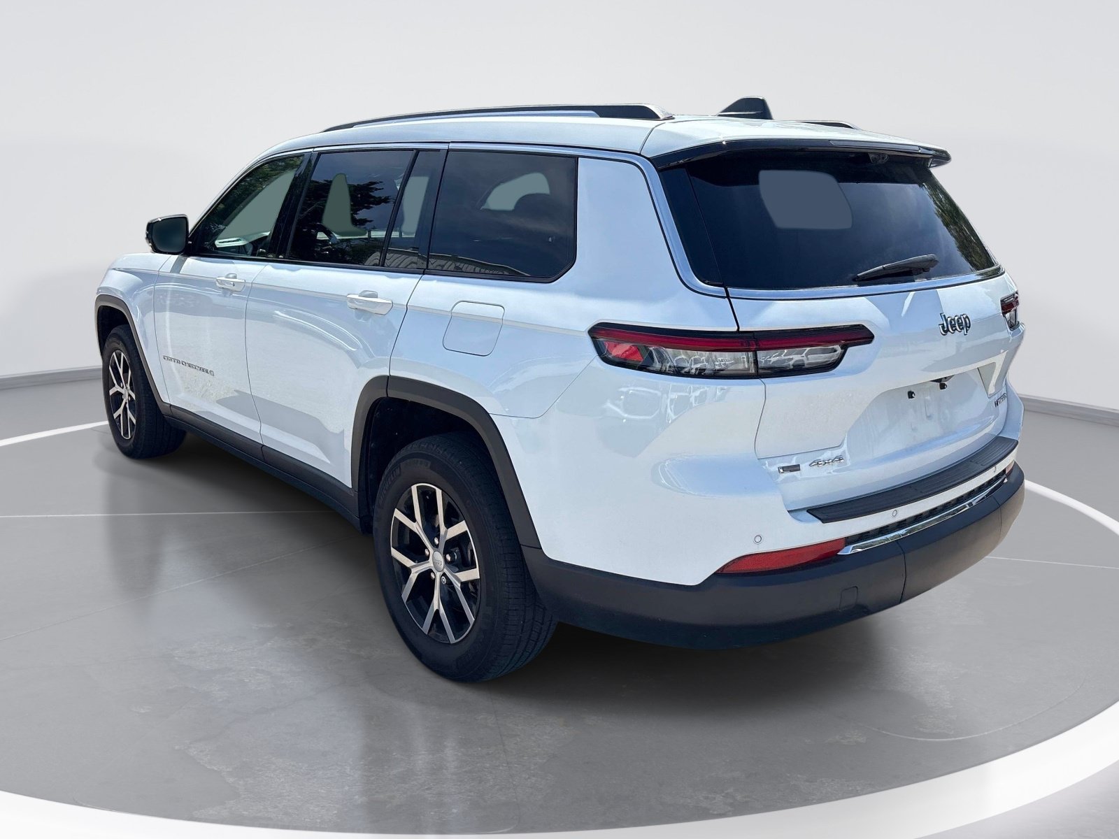 Used 2023 Jeep Grand Cherokee L Limited w/ Luxury Tech Group II AWD/4WD image 6