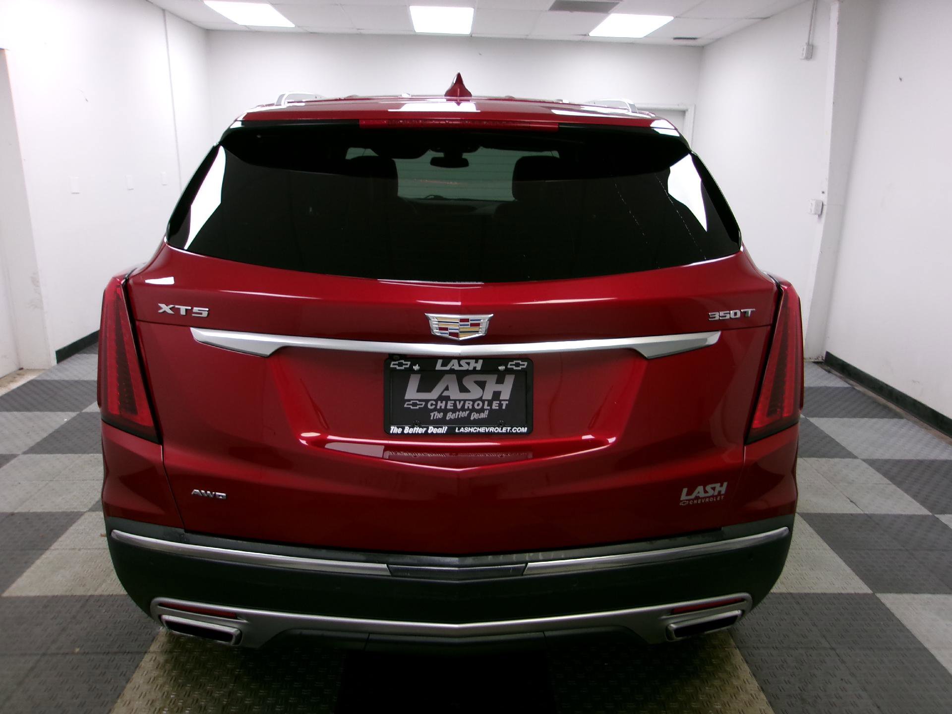 Used 2023 Cadillac XT5 Premium Luxury image 16