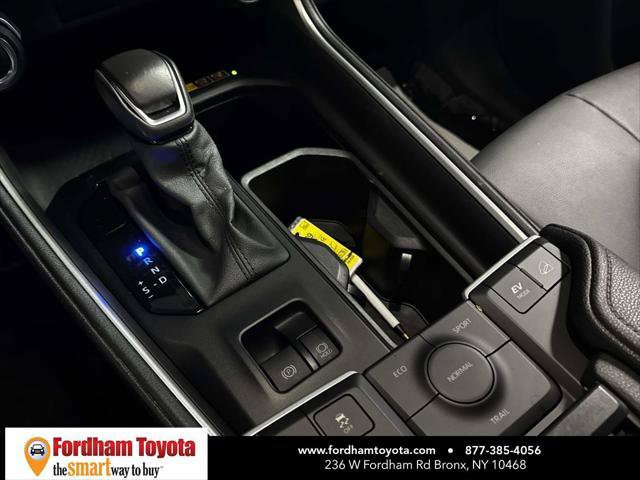 Certified 2025 Toyota Grand Highlander AWD Hybrid image 29