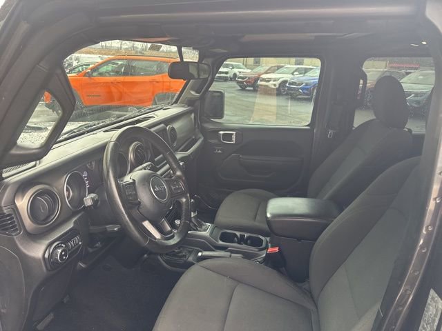 Used 2022 Jeep Gladiator Sport image 9