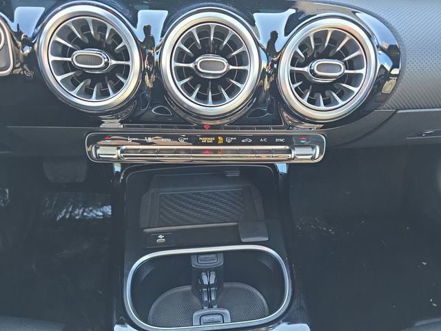 Used 2025 Mercedes-Benz CLA 250 image 25