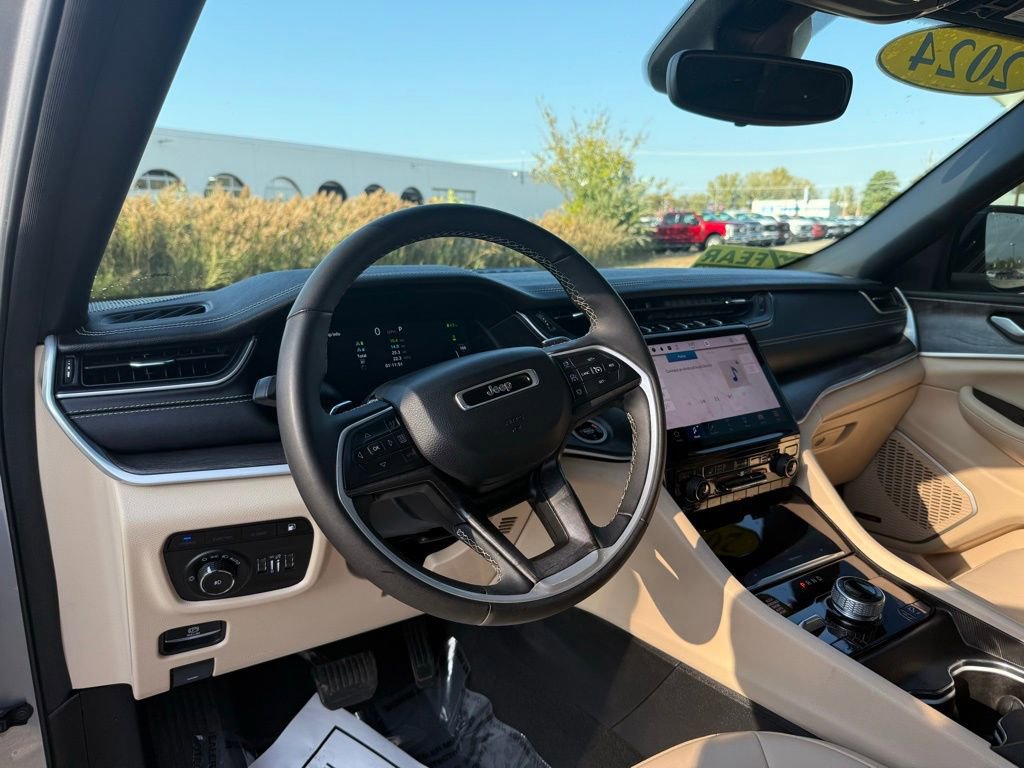 Used 2024 Jeep Grand Cherokee Limited 4xe image 42