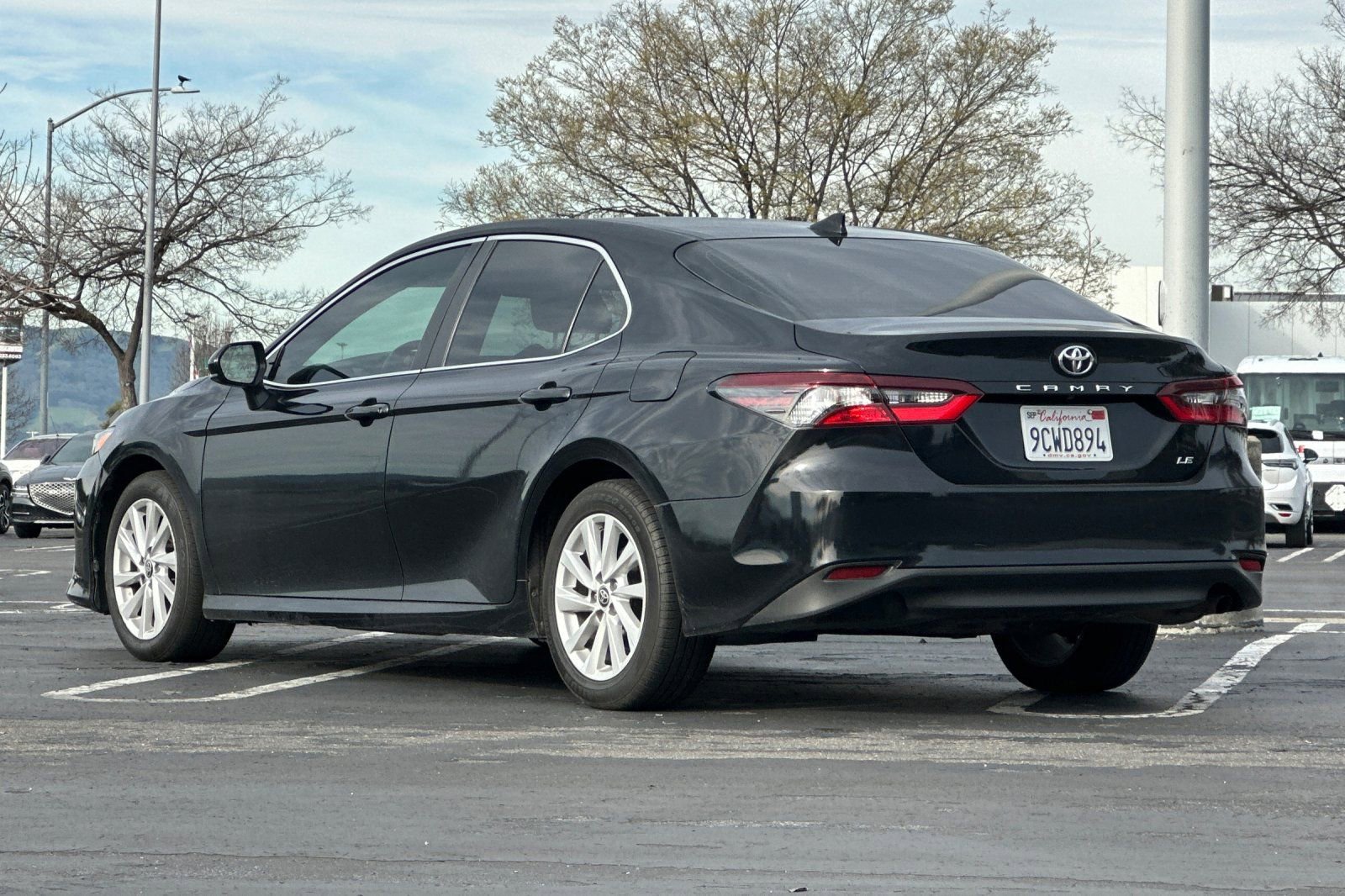 Used 2023 Toyota Camry LE image 6