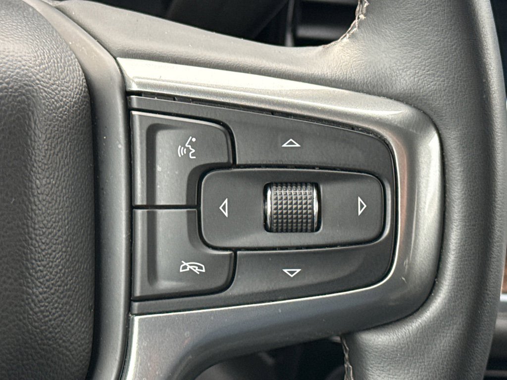 Used 2025 Chevrolet Silverado 1500 LT AWD/4WD image 27