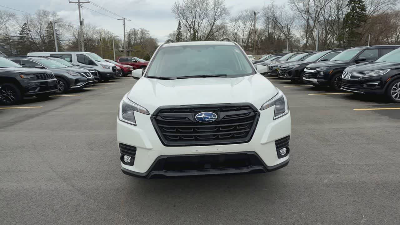 Certified 2024 Subaru Forester Premium AWD/4WD image 3