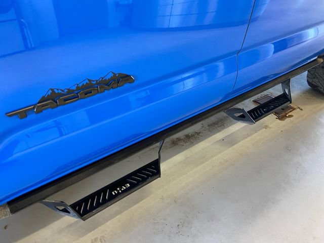 Used 2020 Toyota Tacoma TRD Off-Road w/ TRD Premium Off Road Package image 23