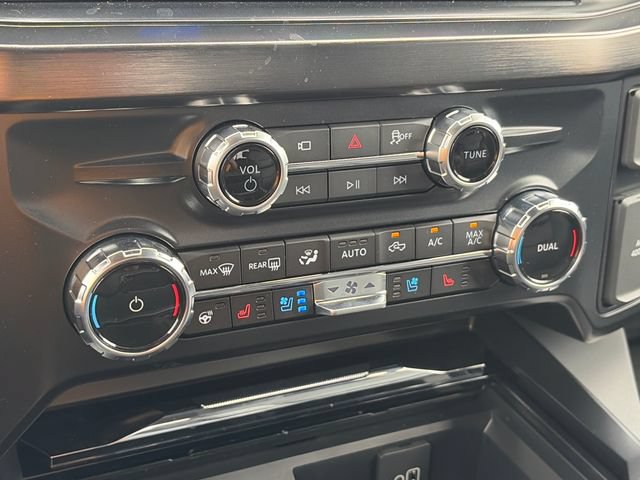 New 2027 Ford F450 Lariat w/ Lariat Ultimate Package AWD/4WD image 24