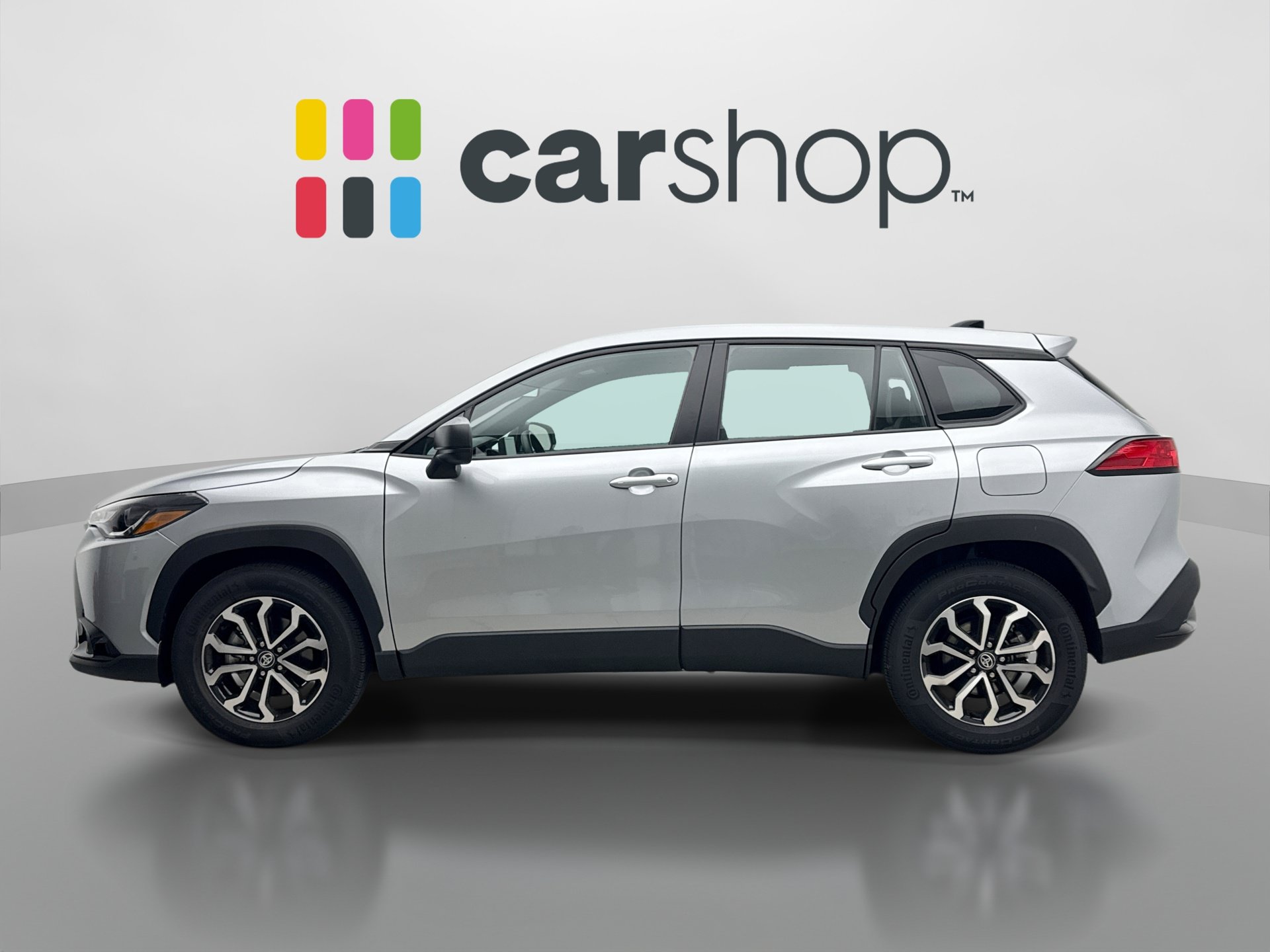 Used 2025 Toyota Corolla Cross AWD Hybrid image 2