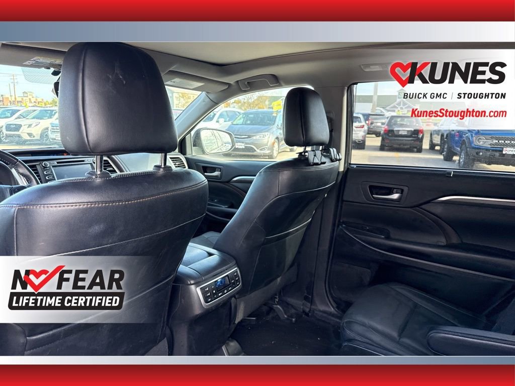 Used 2018 Toyota Highlander Limited image 38