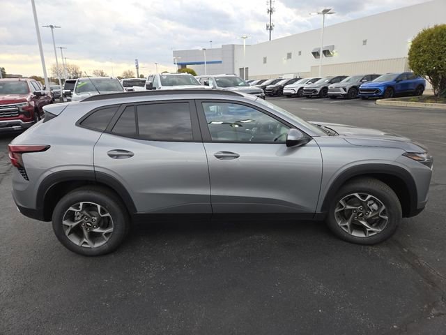 New 2026 Chevrolet Trax LT image 17