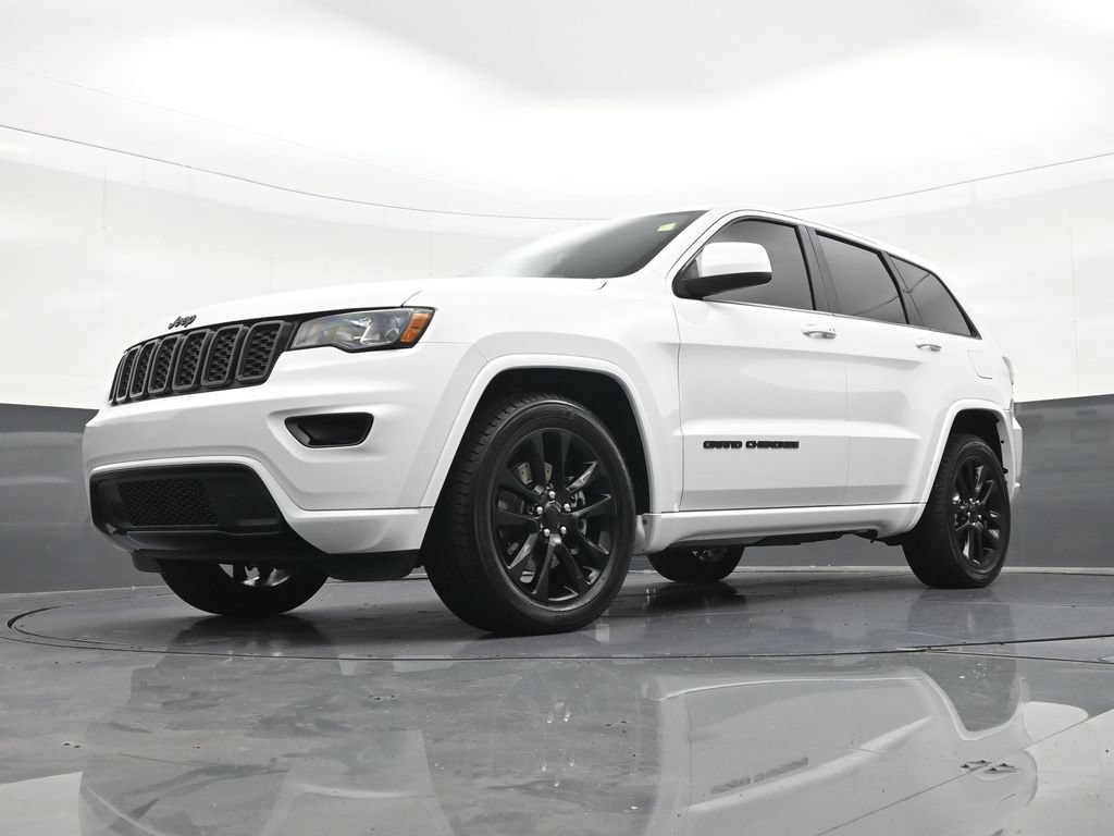 Used 2021 Jeep Grand Cherokee Laredo X RWD image 28