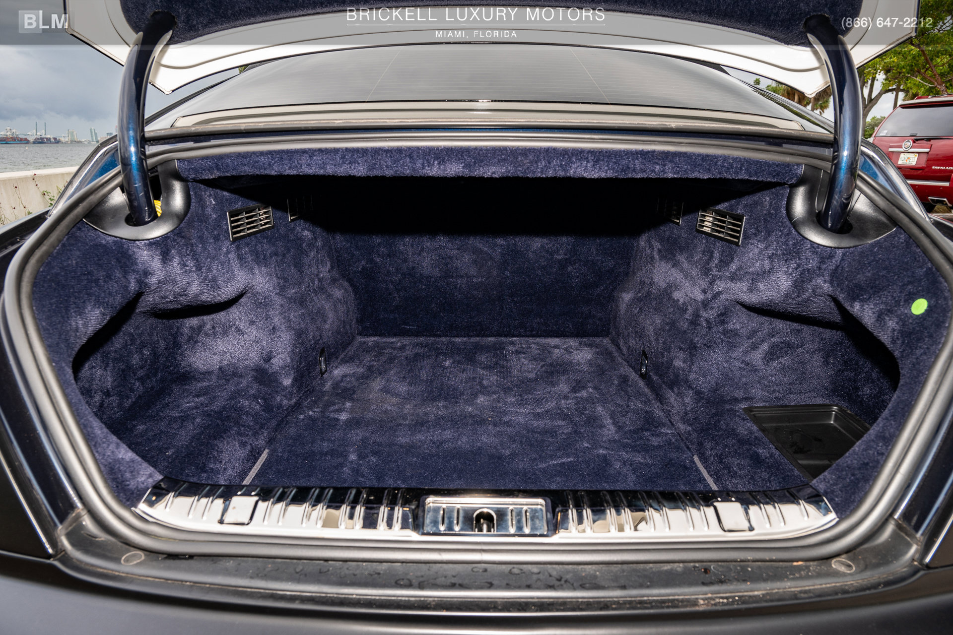 Used 2015 Rolls-Royce Wraith RWD image 12