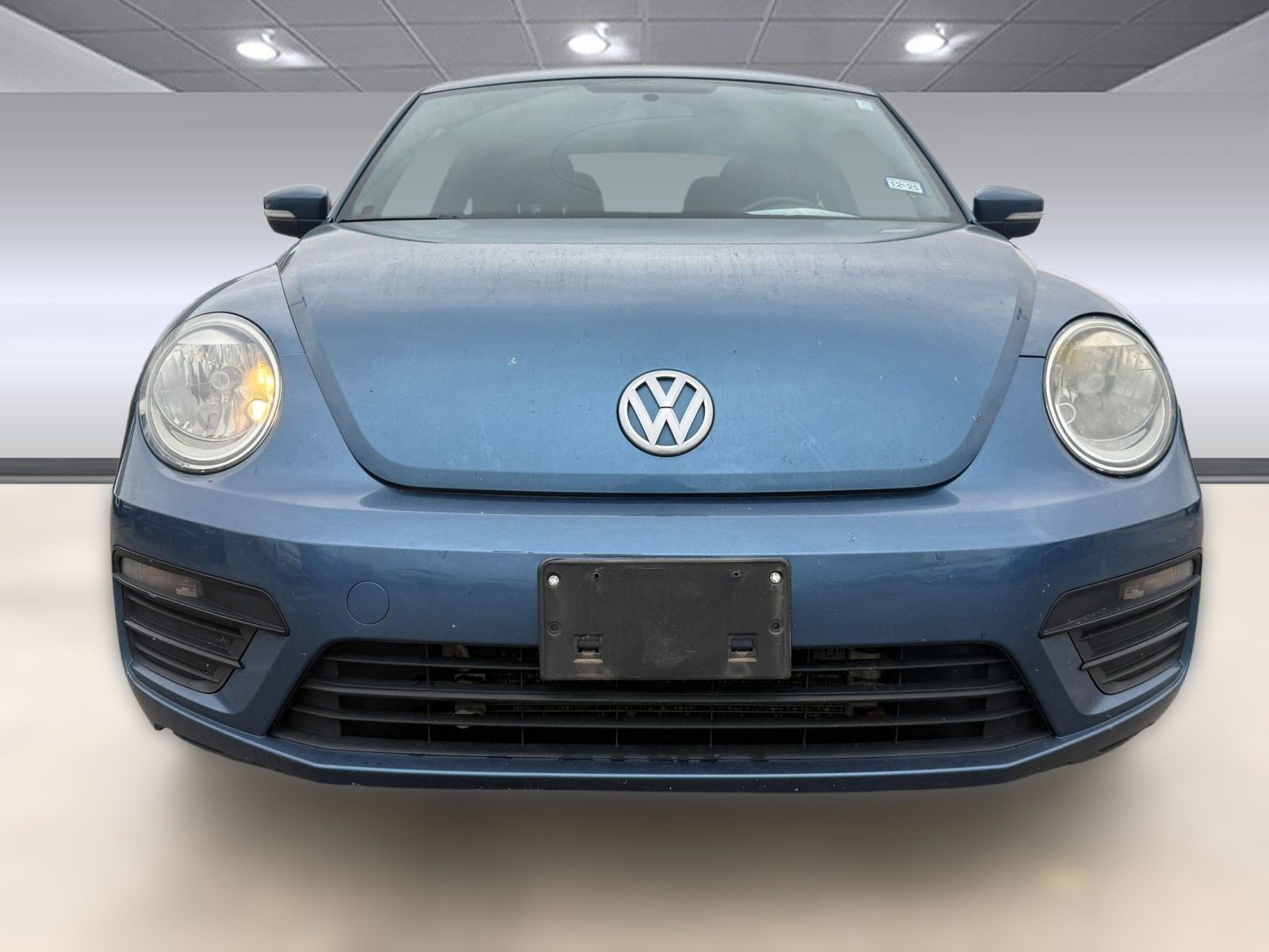Used 2019 Volkswagen Beetle 2.0T image 4