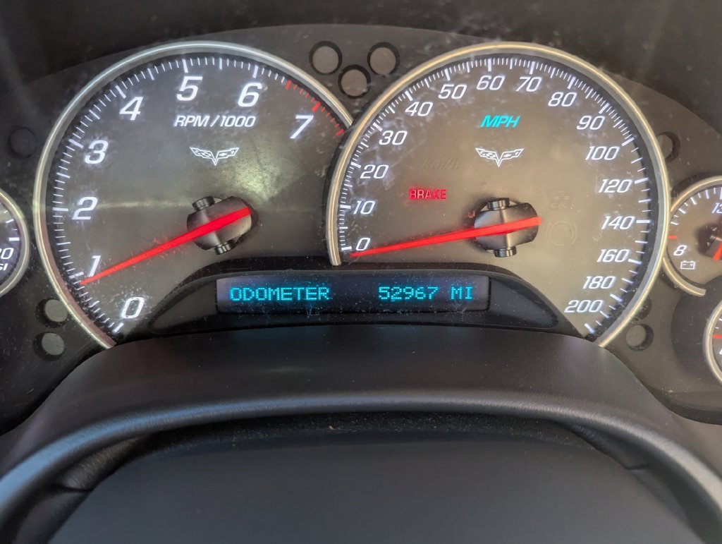 Used 2005 Chevrolet Corvette Coupe w/ Preferred Equipment Group RWD image 16