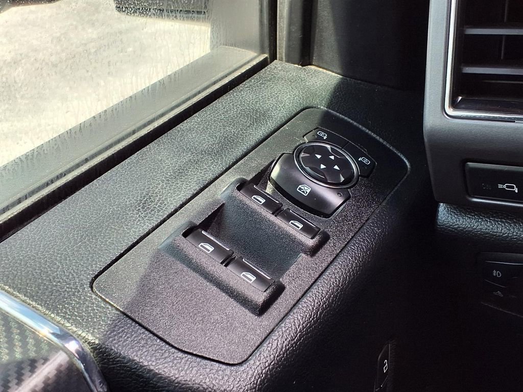 Used 2020 Ford F150 XLT w/ Equipment Group 302A Luxury AWD/4WD image 38