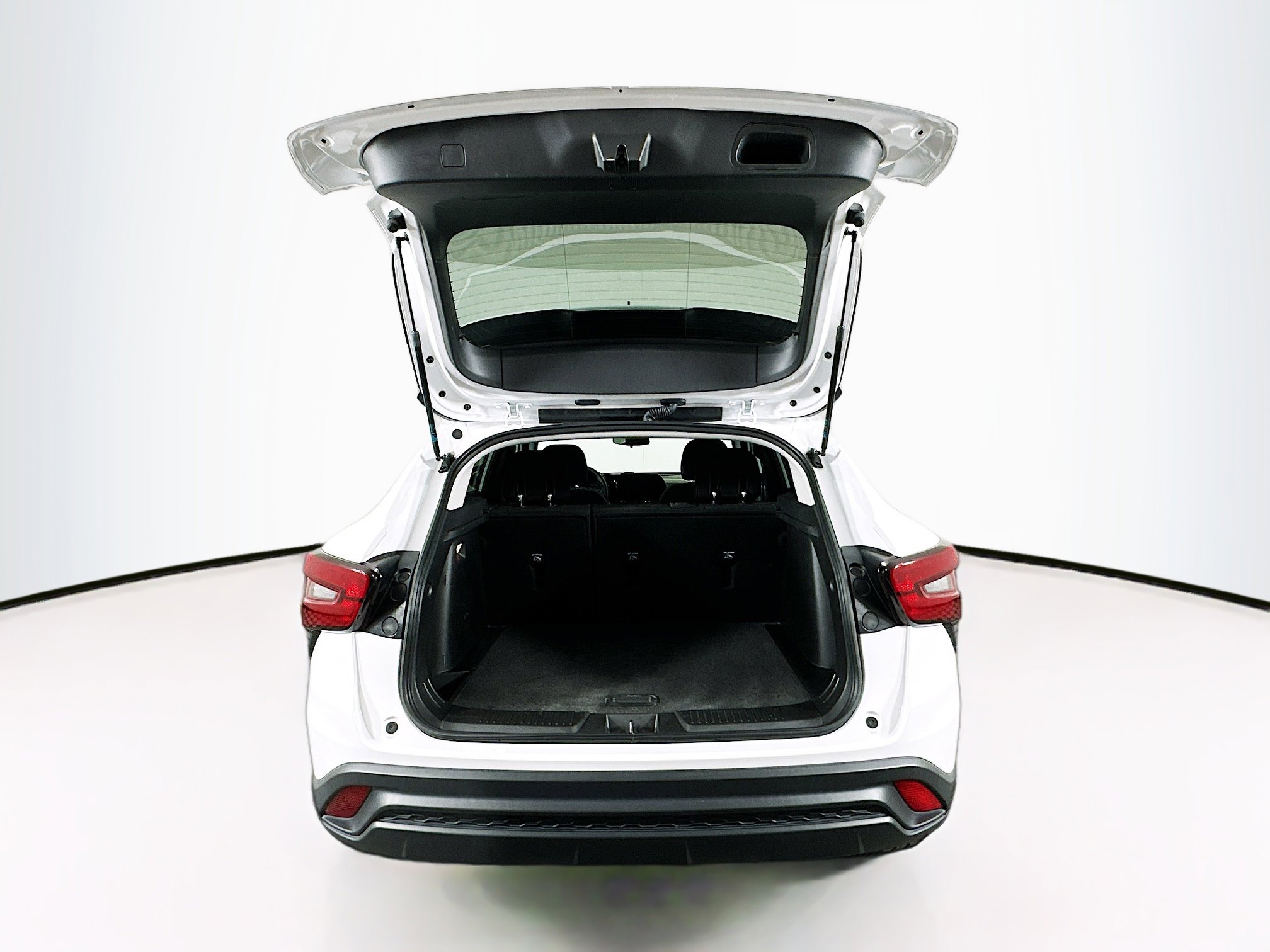 Used 2024 Chevrolet Trax LS w/ LS Convenience Package image 28