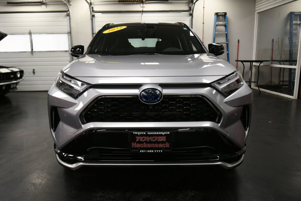 Used 2022 Toyota RAV4 XSE image 2