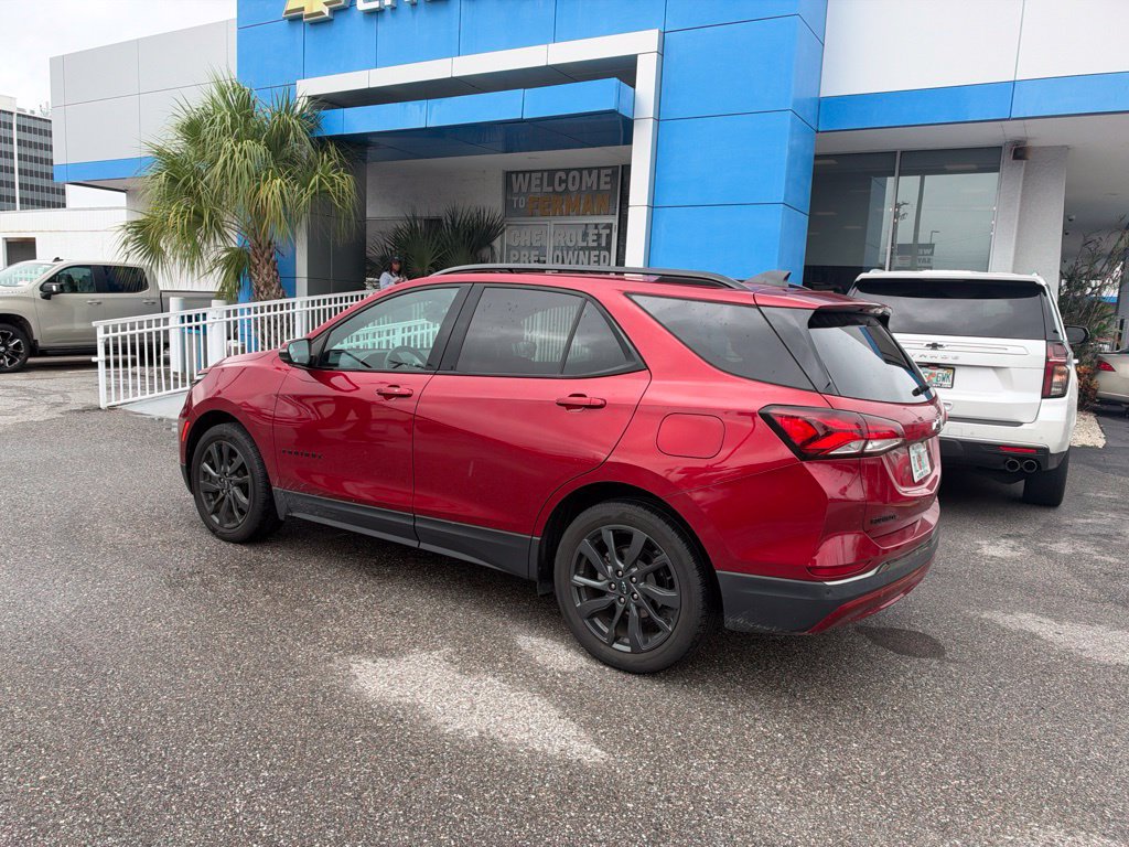 Used 2023 Chevrolet Equinox RS w/ RS Leather Package FWD image 3