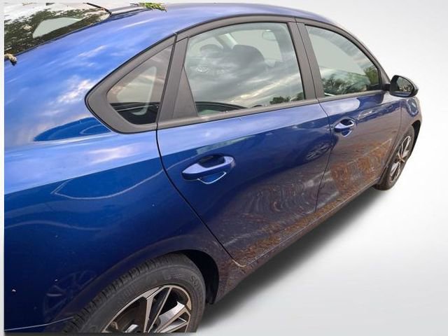 Used 2022 Kia Forte LXS image 8