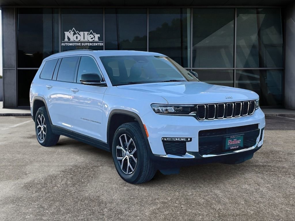 Used 2024 Jeep Grand Cherokee L Limited w/ Luxury Tech Group II AWD/4WD image 11