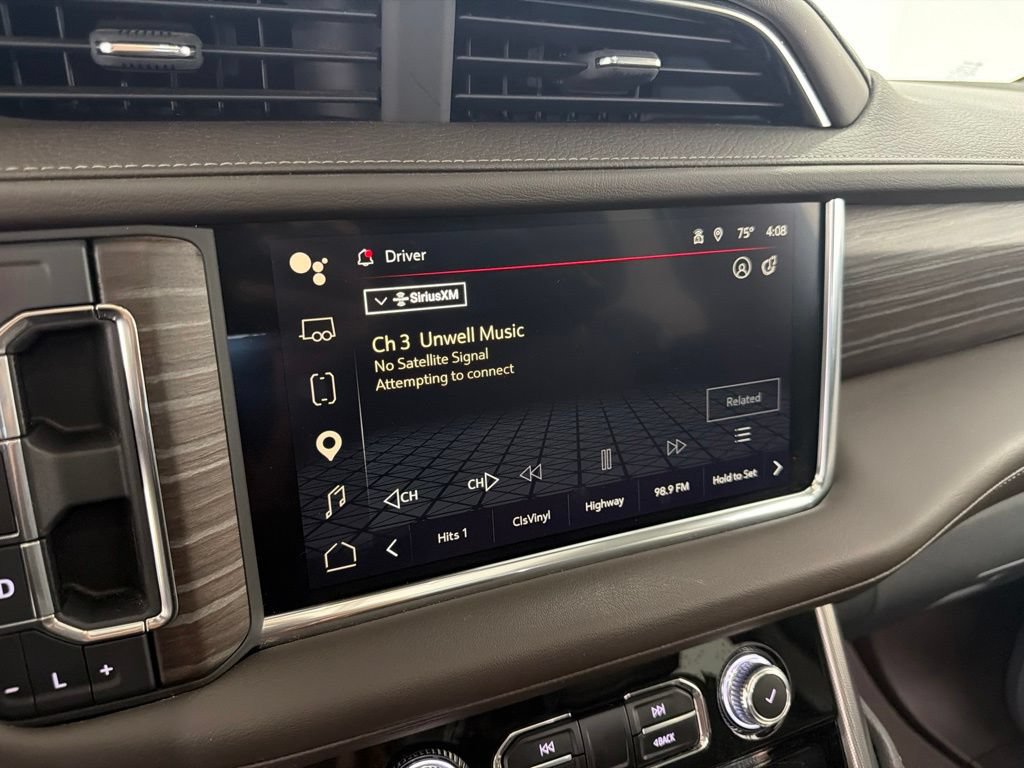 Used 2023 GMC Yukon Denali AWD/4WD image 13
