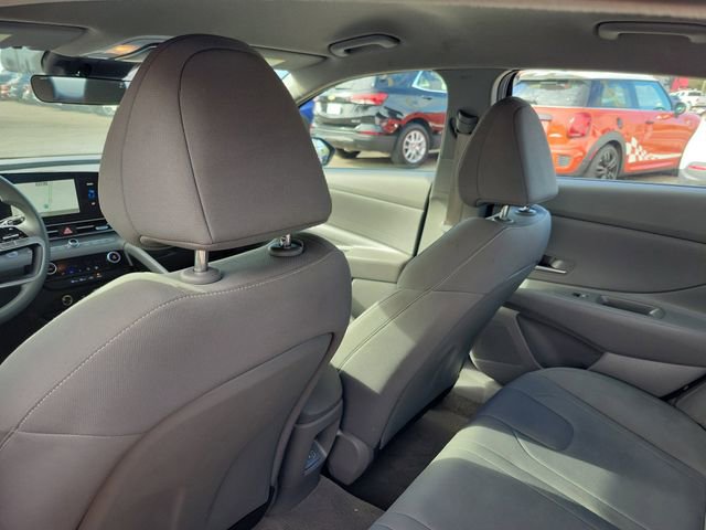 Used 2024 Hyundai Elantra SEL image 27