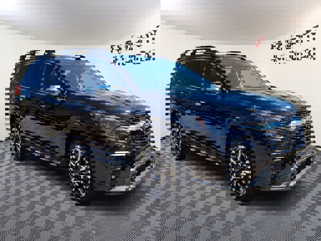 Used 2023 Subaru Ascent Touring AWD/4WD image 3