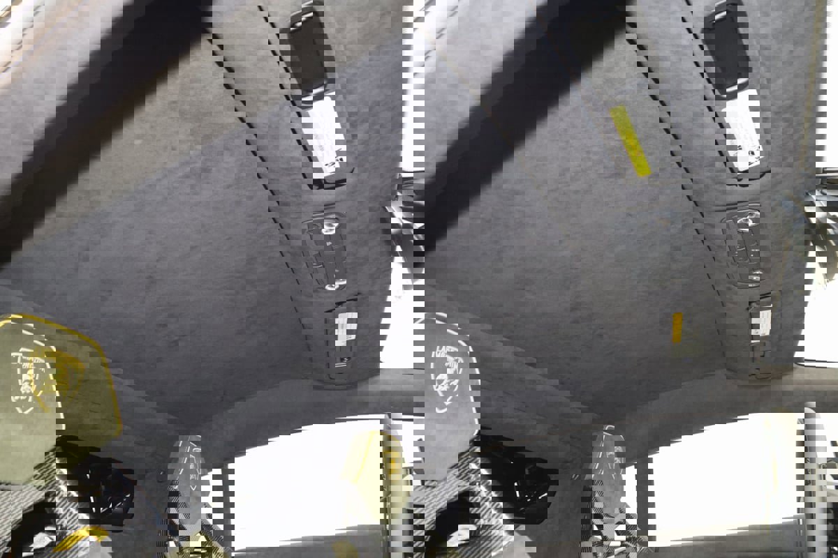 Used 2024 Lamborghini Huracan Sterrato image 11