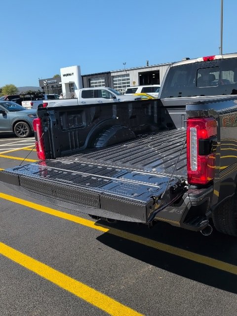 New 2026 Ford F250 4x4 Crew Cab Super Duty image 9