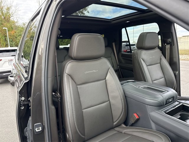 Certified 2021 GMC Yukon Denali w/ Denali Premium Package image 29