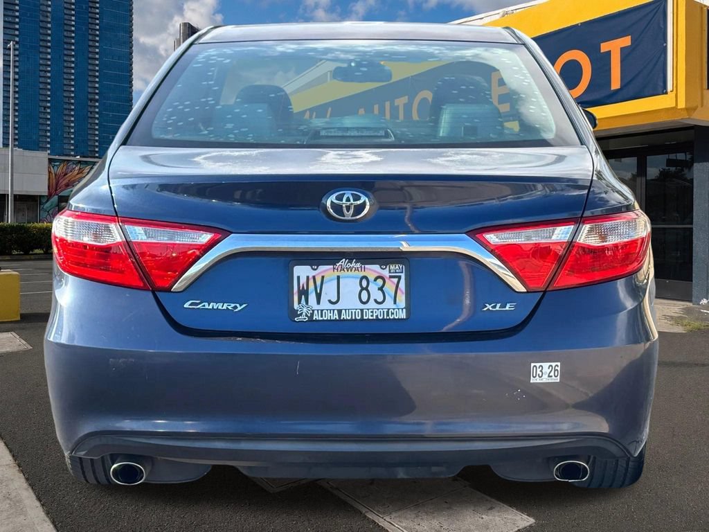 Used 2015 Toyota Camry XLE FWD video 4