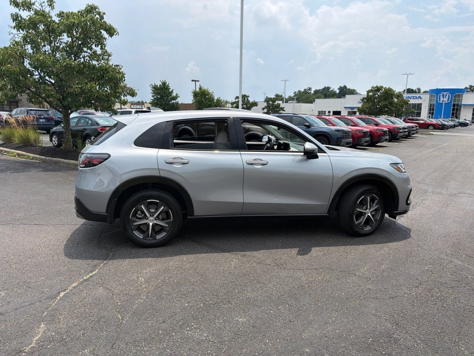 Used 2025 Honda HR-V EX-L image 29