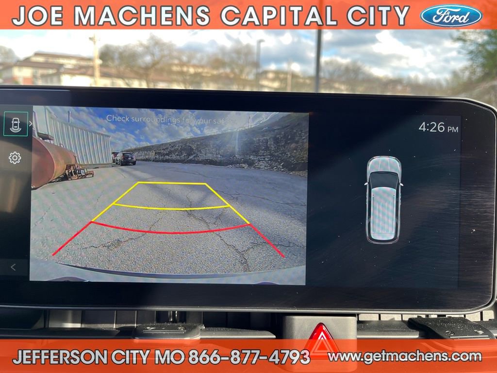 Used 2025 Kia Carnival EX image 21