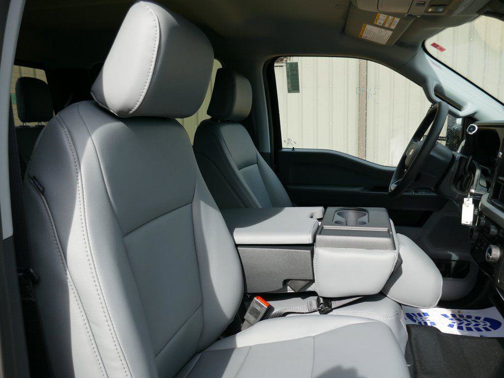 New 2026 Ford F250 XL w/ XL Off-Road Package image 9