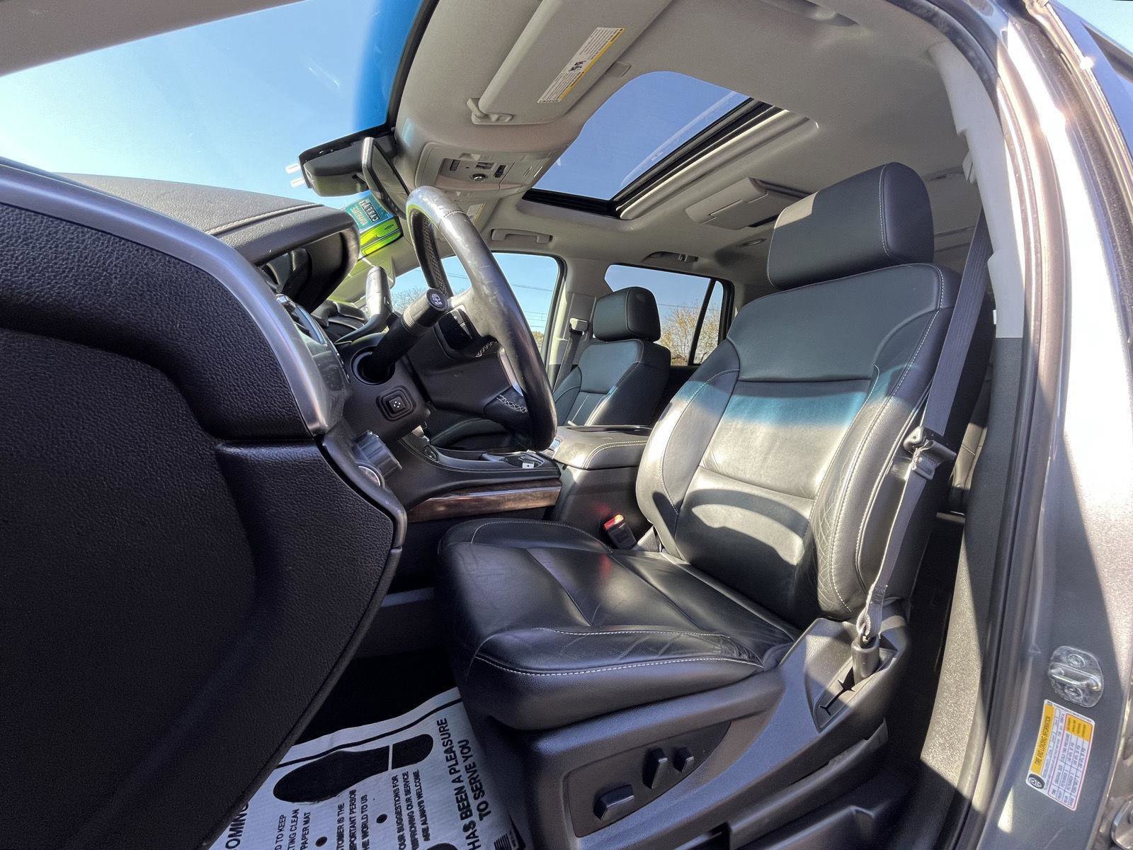 Used 2019 Chevrolet Tahoe LT w/ LT Signature Package image 6