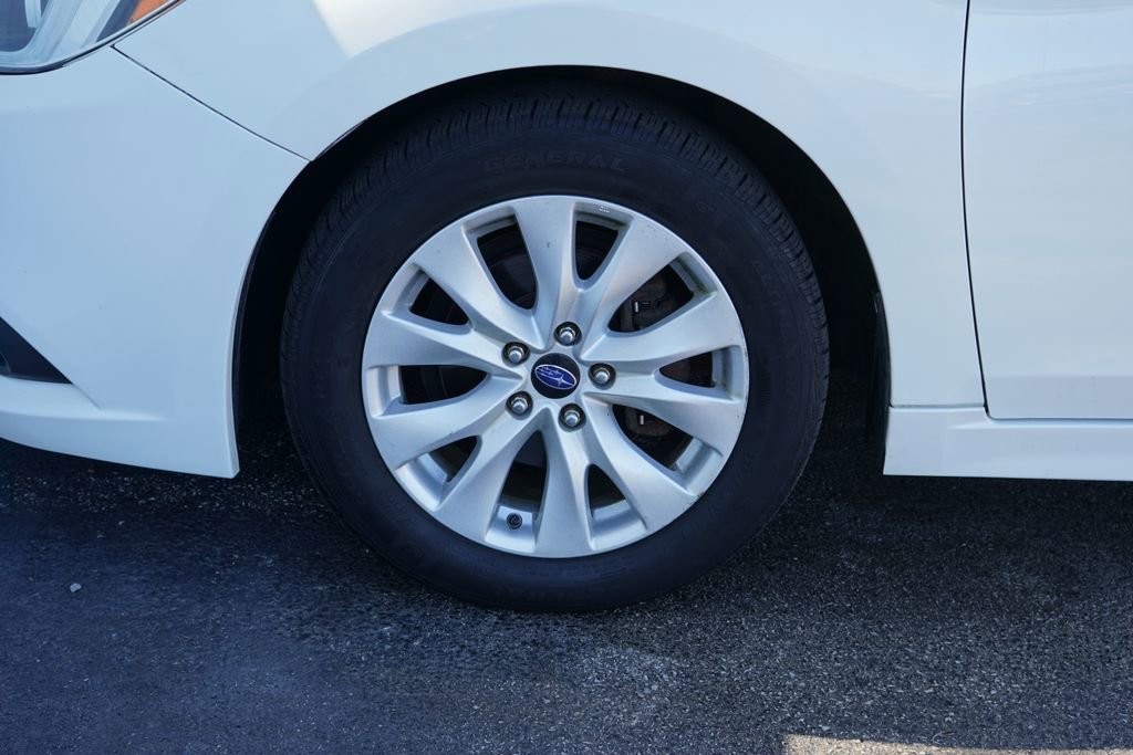 Used 2017 Subaru Legacy 2.5i Premium AWD/4WD image 6