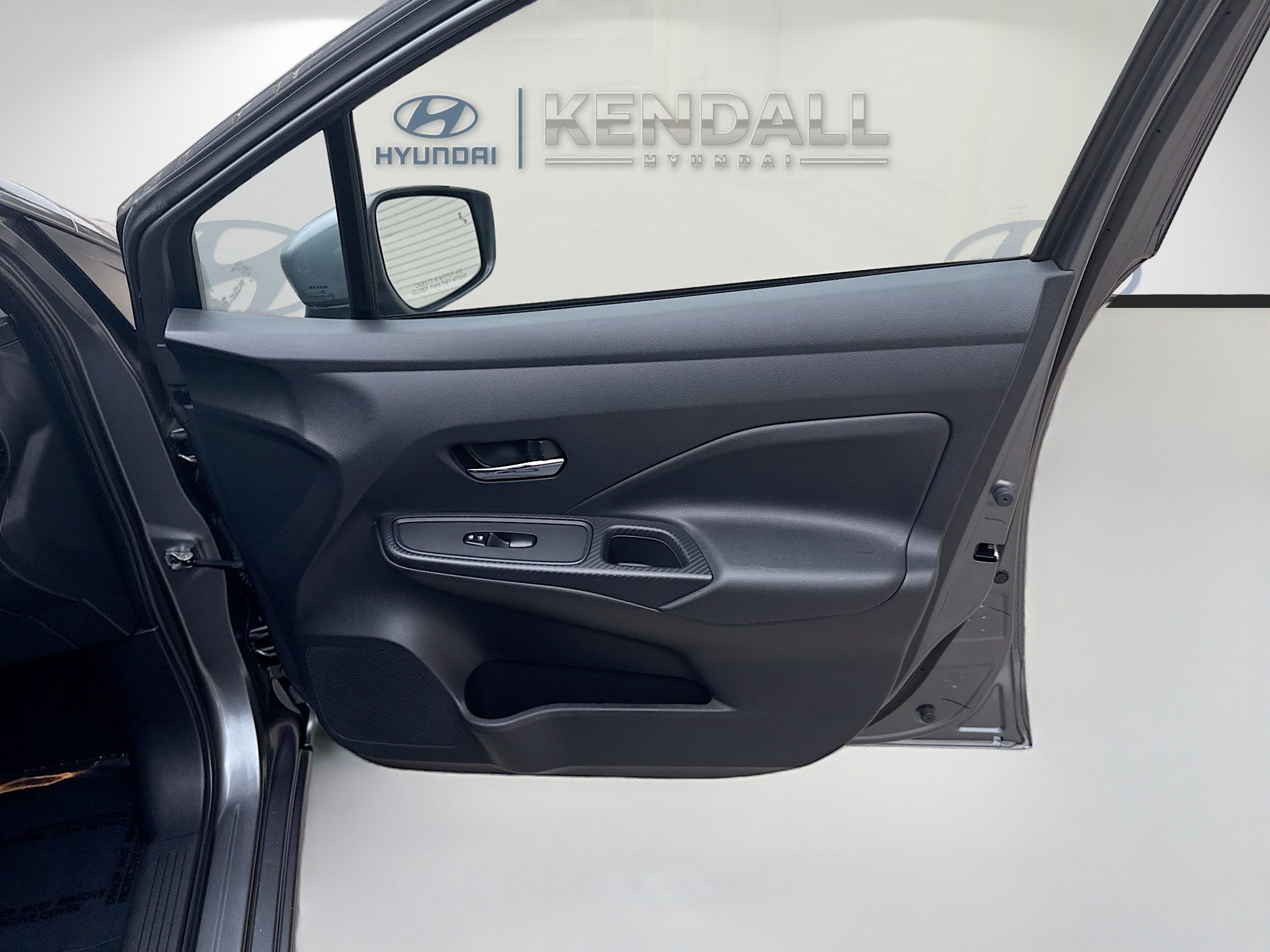 Used 2023 Nissan Versa SV w/ Trunk Package image 30