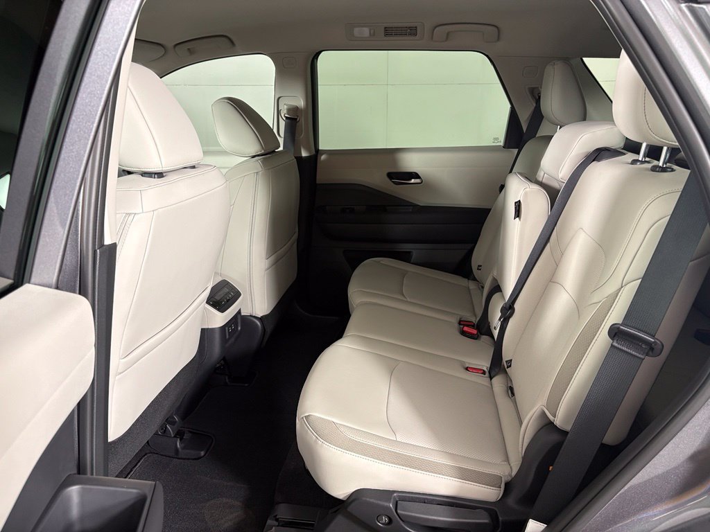 New 2026 Nissan Pathfinder SL FWD image 37