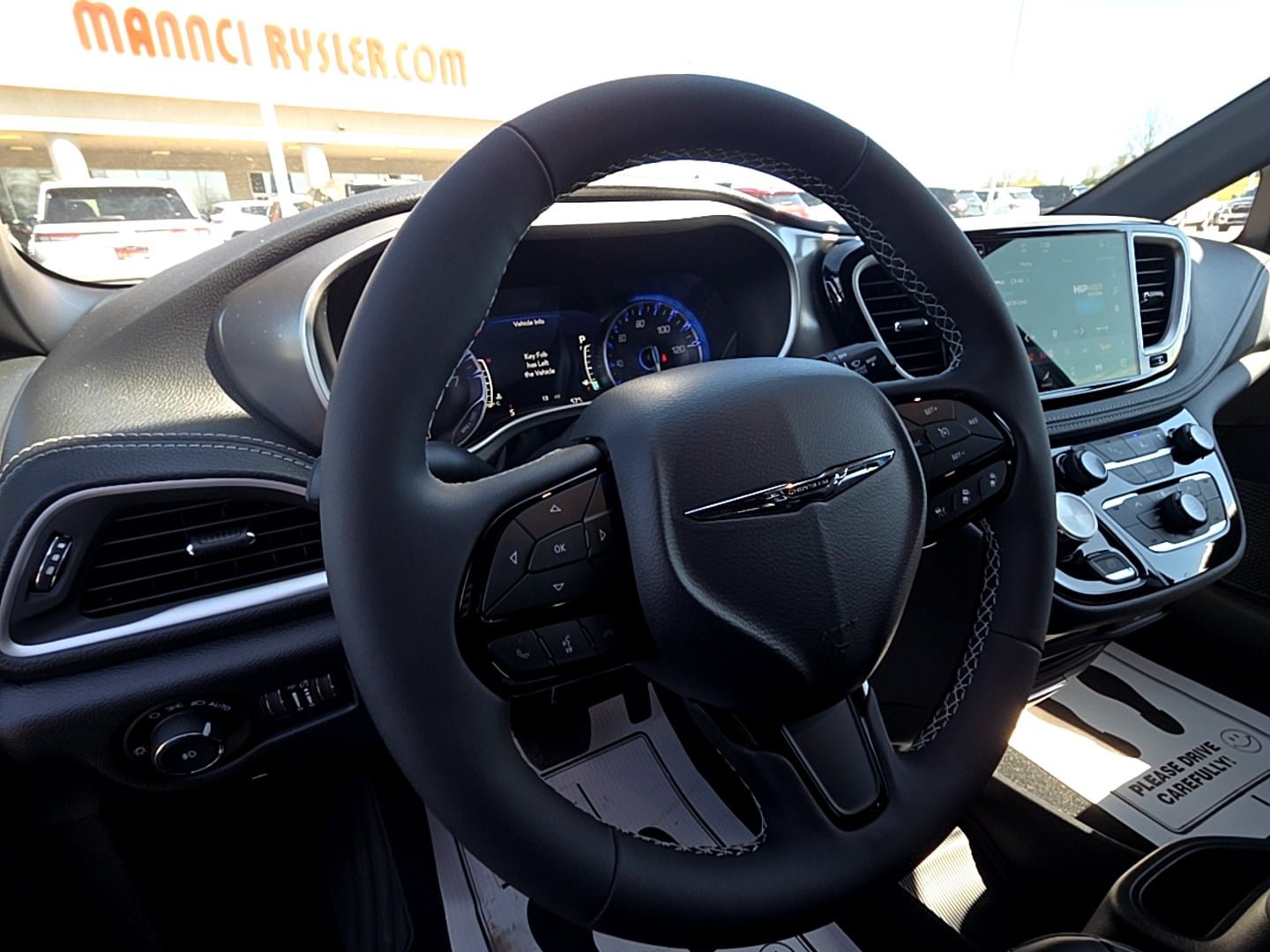 New 2026 Chrysler Pacifica Select w/ S Appearance Package FWD image 9