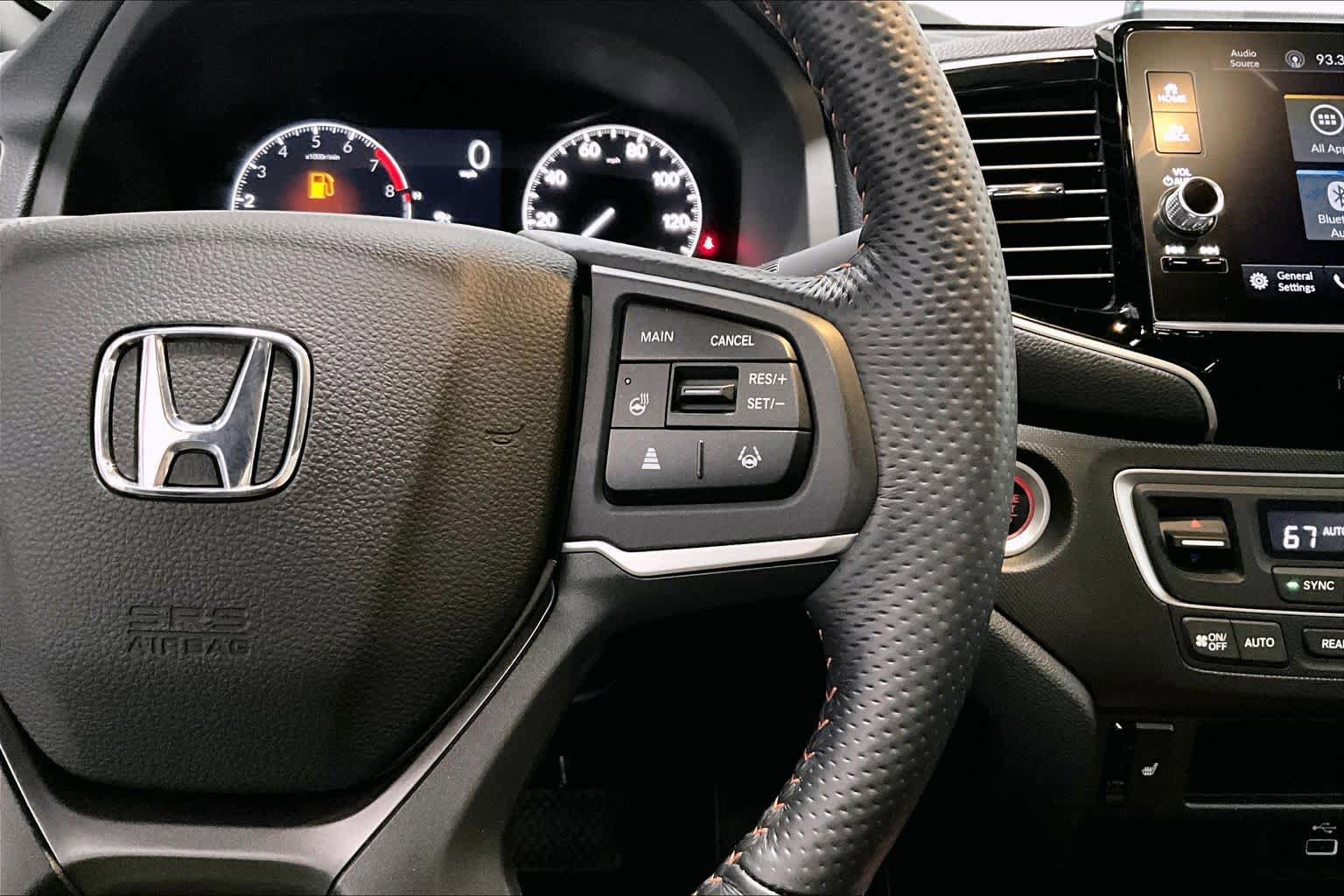 Used 2025 Honda Ridgeline TrailSport image 22