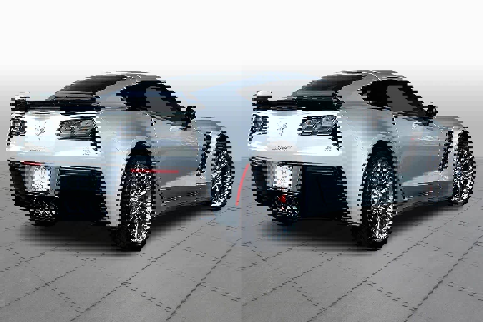 Used 2016 Chevrolet Corvette Z06 w/ 3LZ Preferred Equipment Group image 13