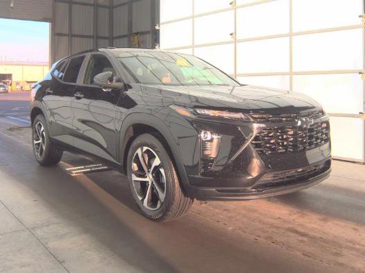 Used 2024 Chevrolet Trax RS w/ Driver Confidence Package image 3