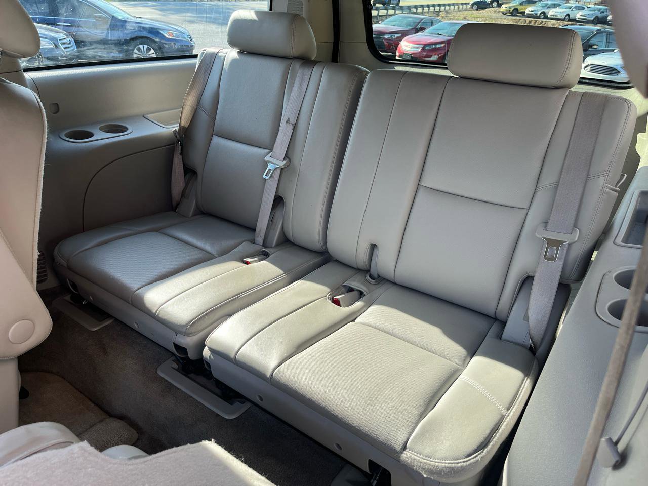 Used 2010 Chevrolet Suburban LTZ AWD/4WD image 22