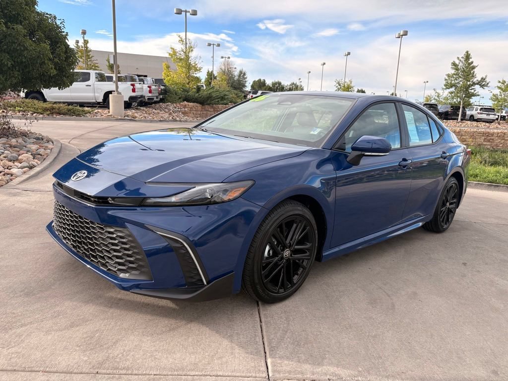 Used 2026 Toyota Camry SE FWD image 3